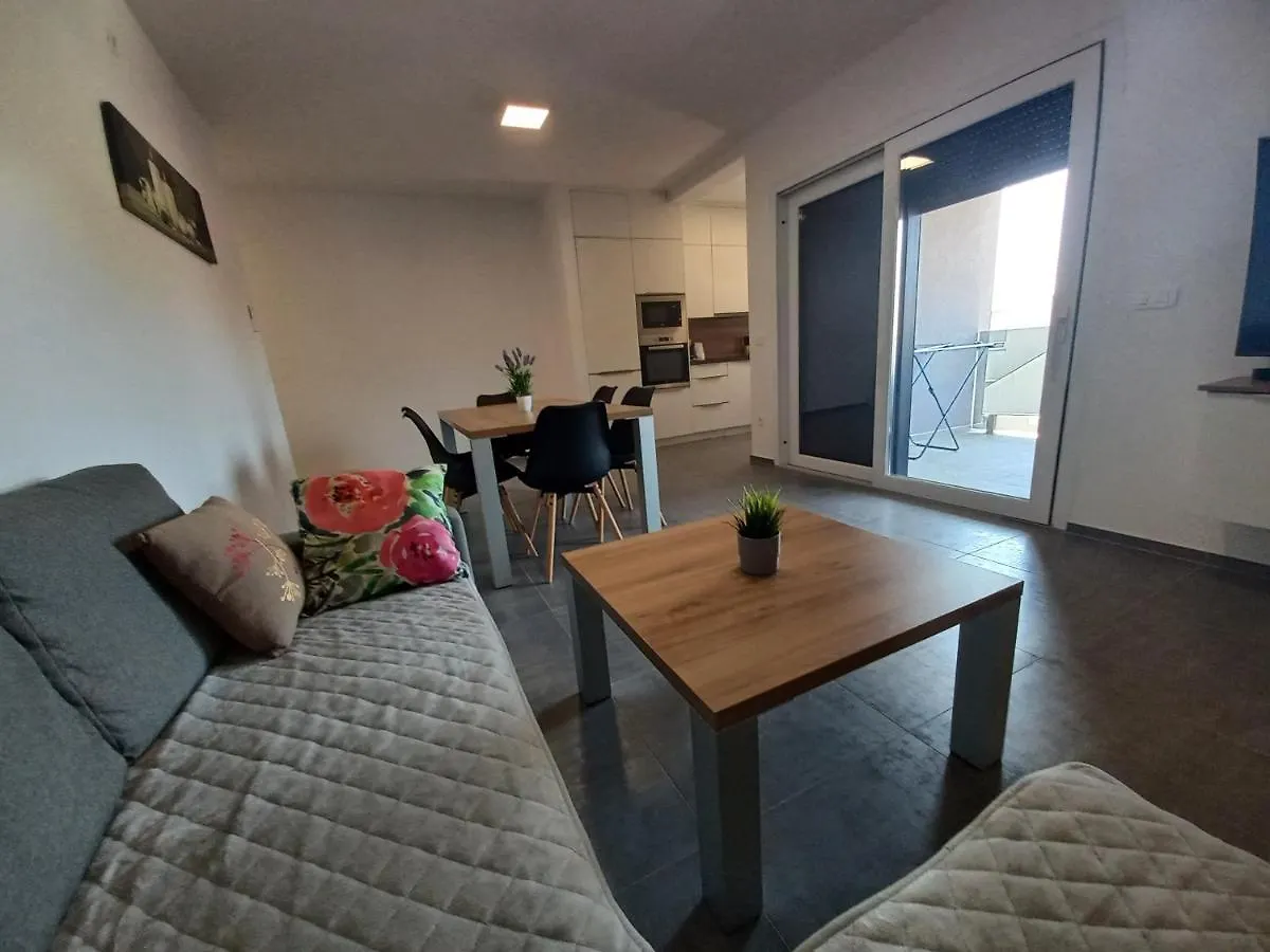 Apartmen V Vir