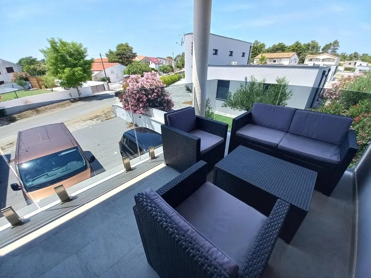 Apartmen V Vir Apartament